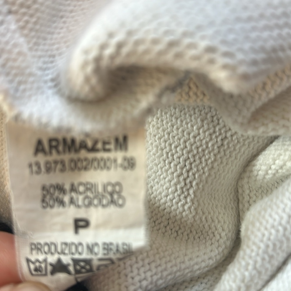 WOMANS ARMAZEN SMALL SWEATER - Picture 8 of 8